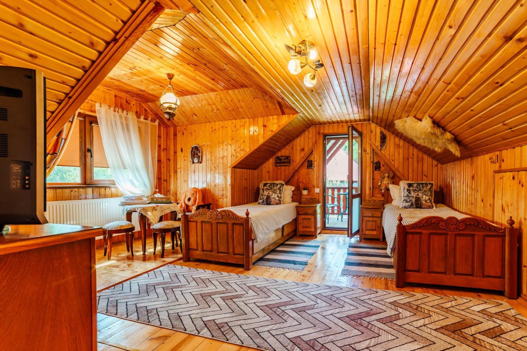 Casa Poiana Soarelui Villa Brasov Bagian luar foto