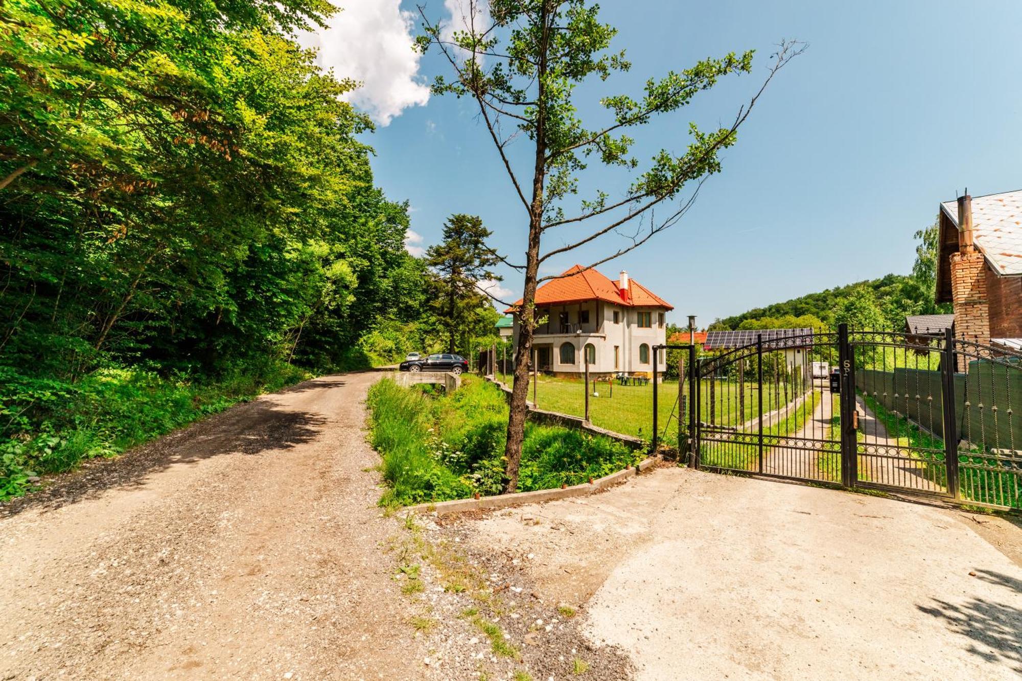 Casa Poiana Soarelui Villa Brasov Bagian luar foto